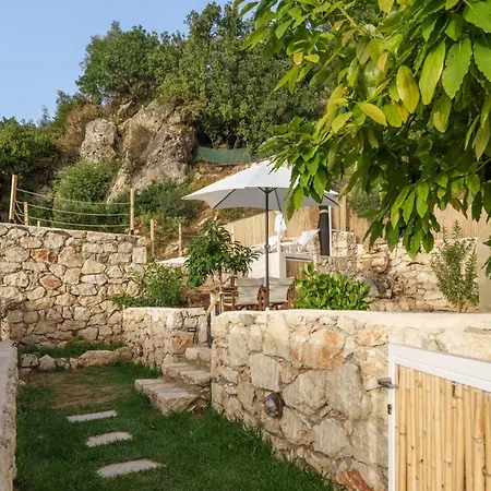 Gogna Luxury Domes خيمة فخمة Gonia